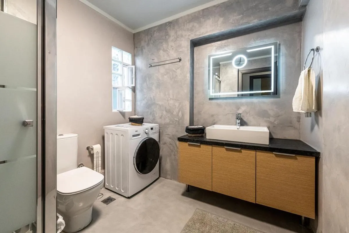Image 2 of Modern 5BD Apartment in the Heart of Athens