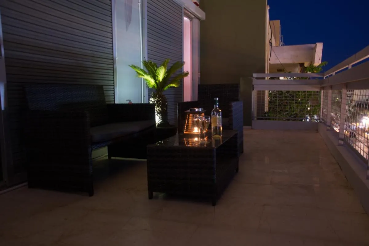 Image 4 of Modern & Classy Central Apartment