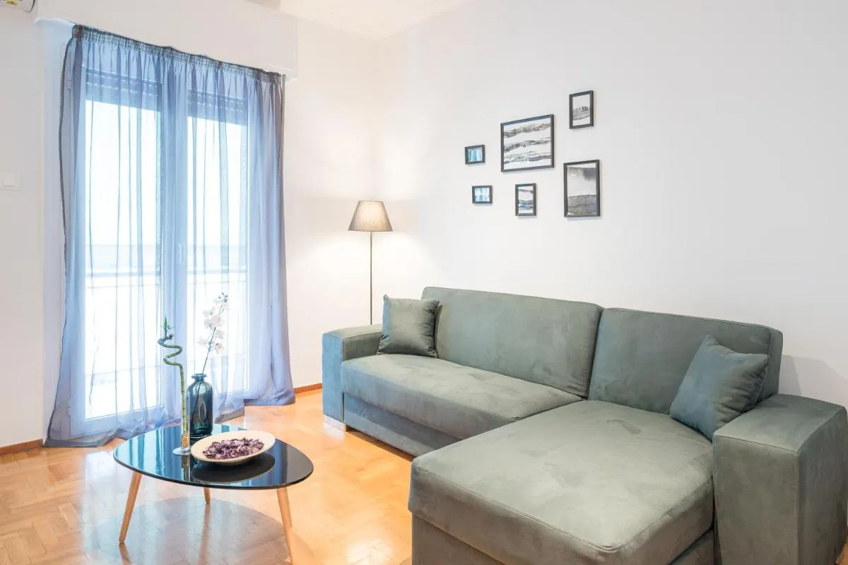Image 2 of Modern design apartment near Acropolis 2