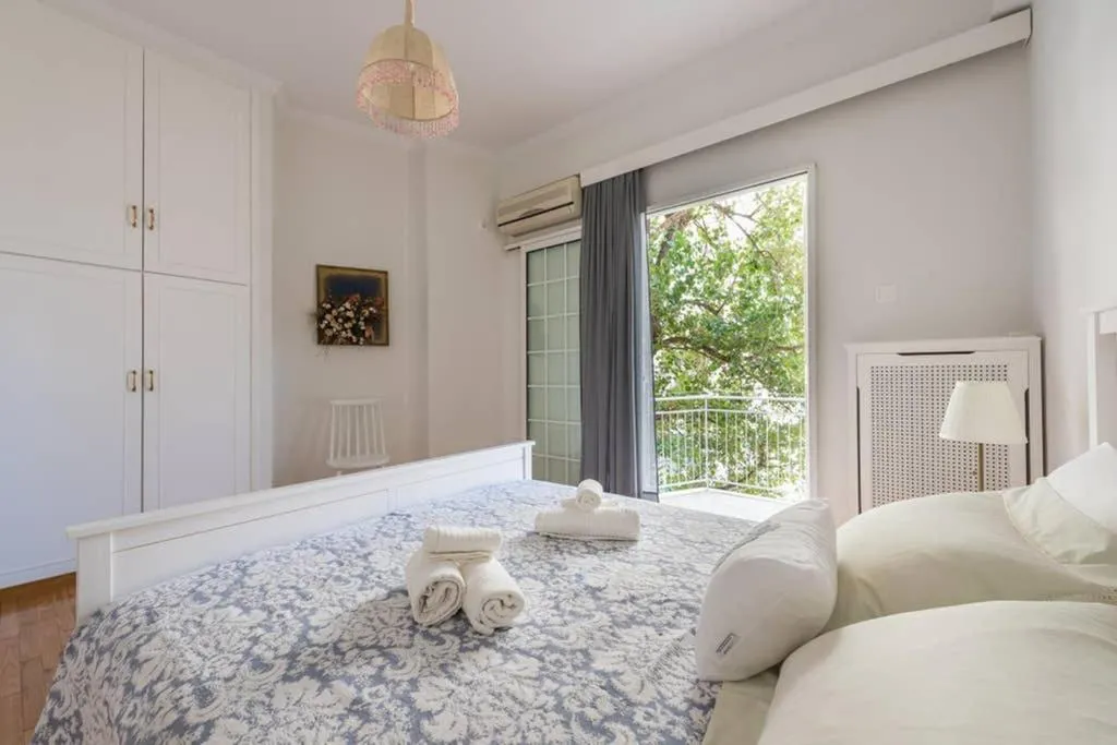Image 2 of NEW! Bright & Remodeled 1Bed apt 2min Walk to Acropolis