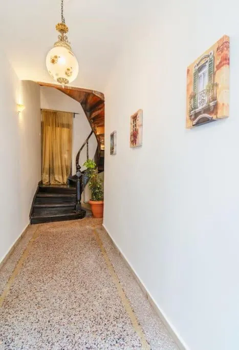 Image 5 of Neoclassical Loft in Monastiraki – Acropolis and metro