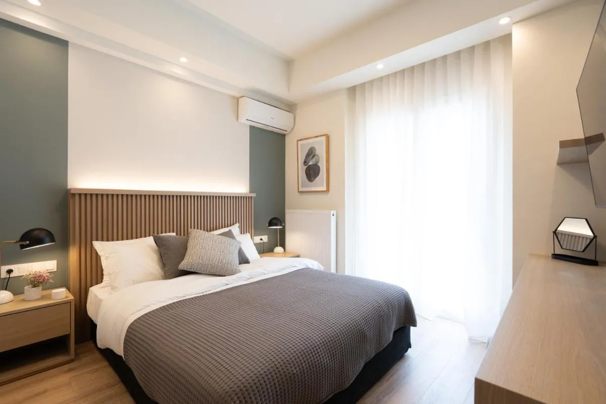 Image 2 of Newly Renovated 2 Bedroom Apartment, 5min to metro