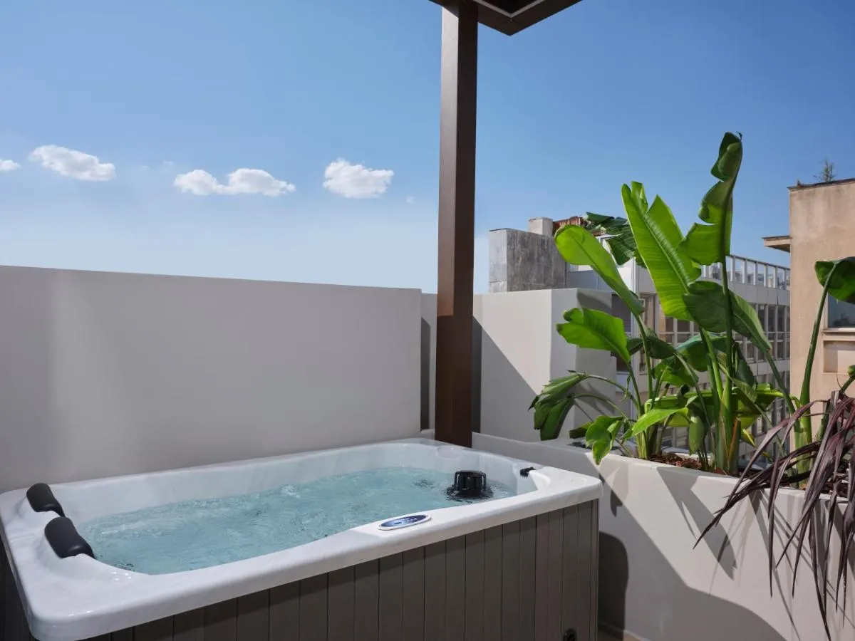 Image 4 of Nur Edge Aparthotel – Acropolis Skyline