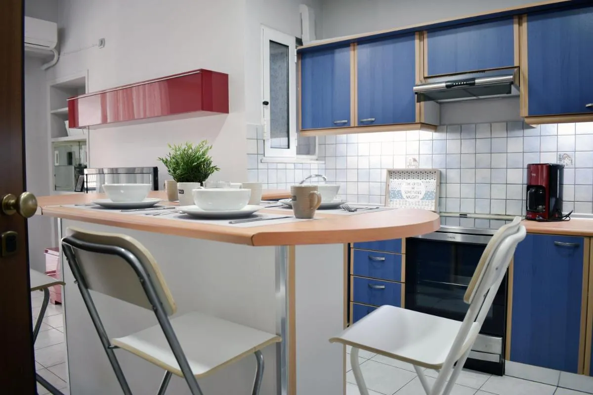 Image 1 of OLIVER SUITES