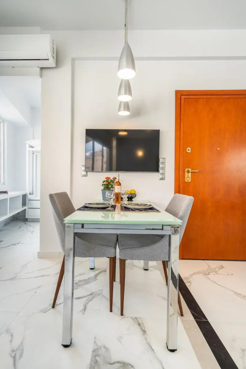 Image 6 of Olvar’s Modern Luminous Suite , Athens Downtown
