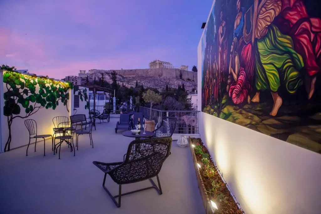 Image of Polymnia & Melpomene by Heloni Apartments