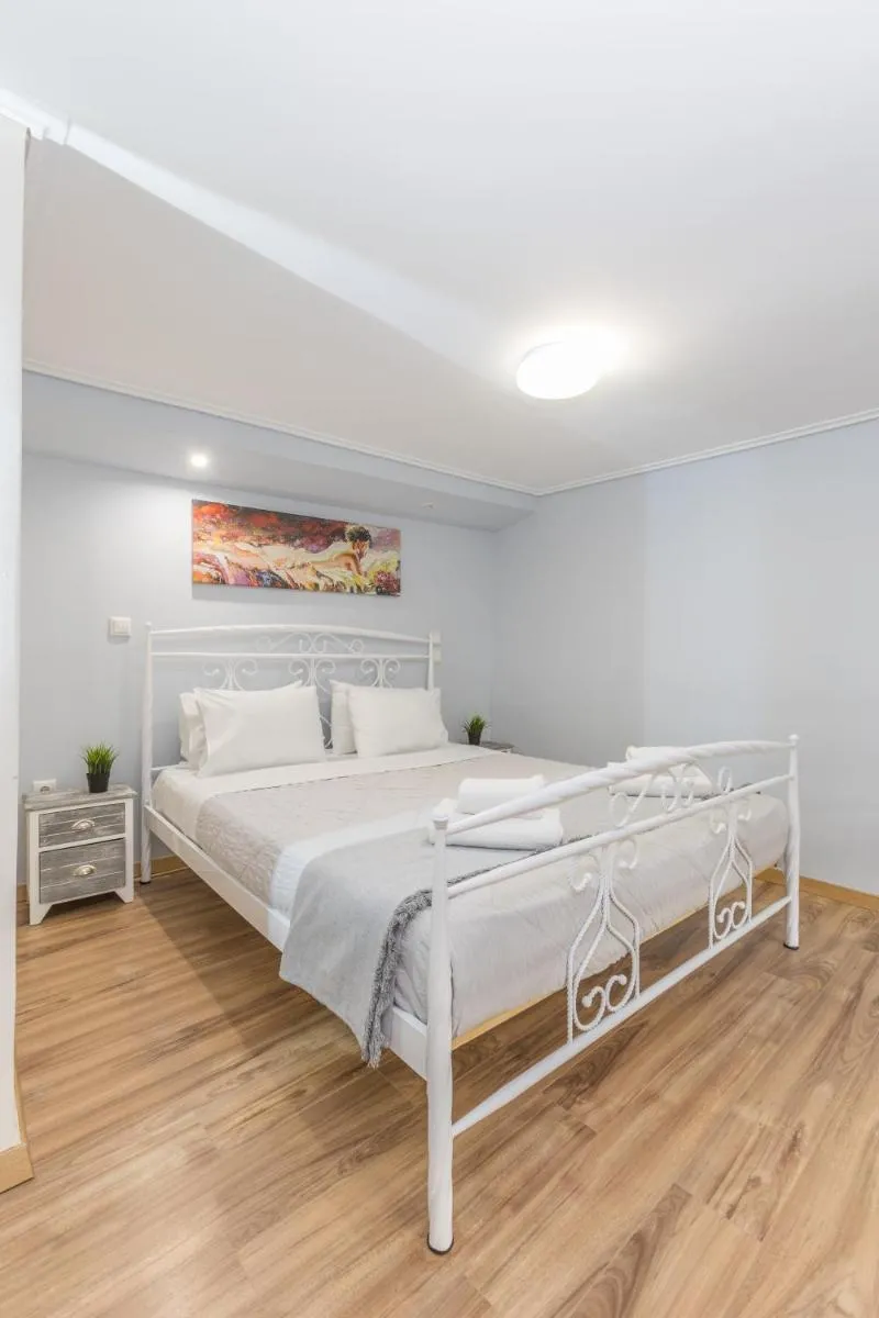 Image 4 of Raise Koukaki Urban Lofts