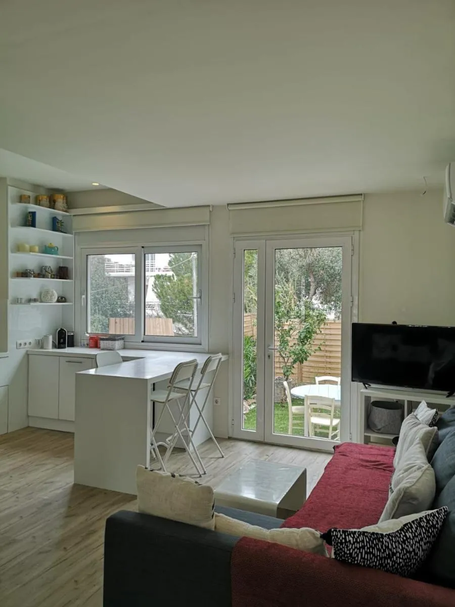 Image 3 of Riviera Studio