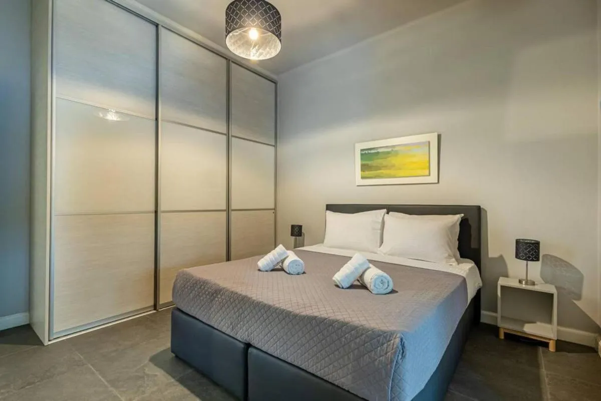 Image 3 of Ruby ‘ s Best Acropolis Apartment