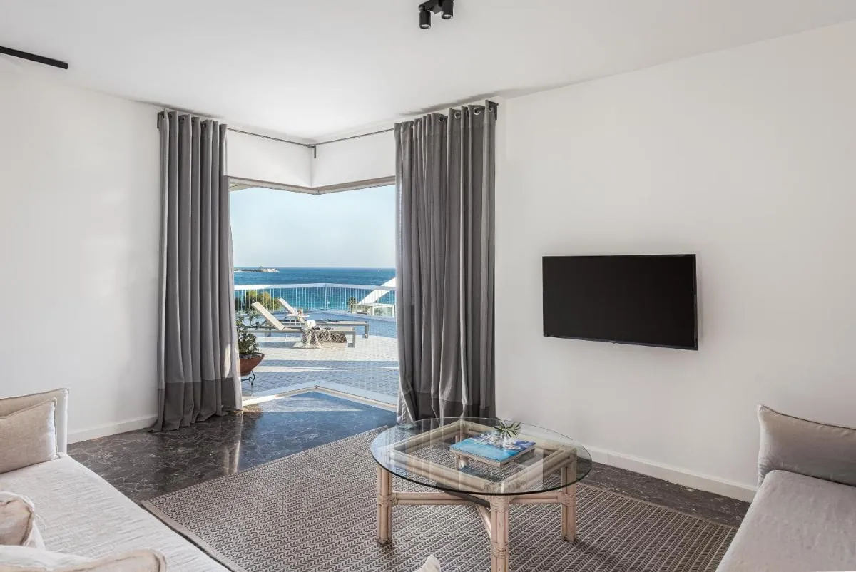 Image 5 of Sea View Beach Penthouse – Athens Coast