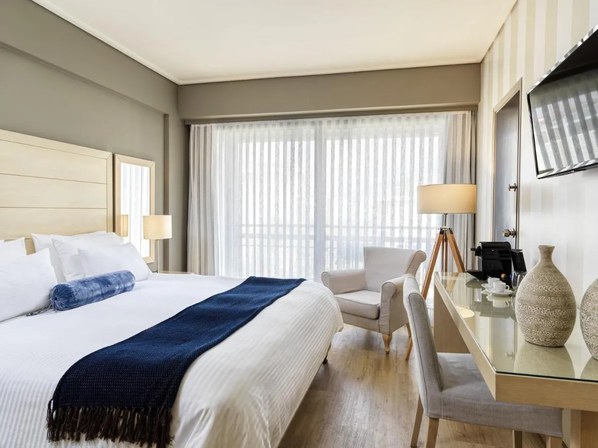 Image 1 of Sea View Hotel