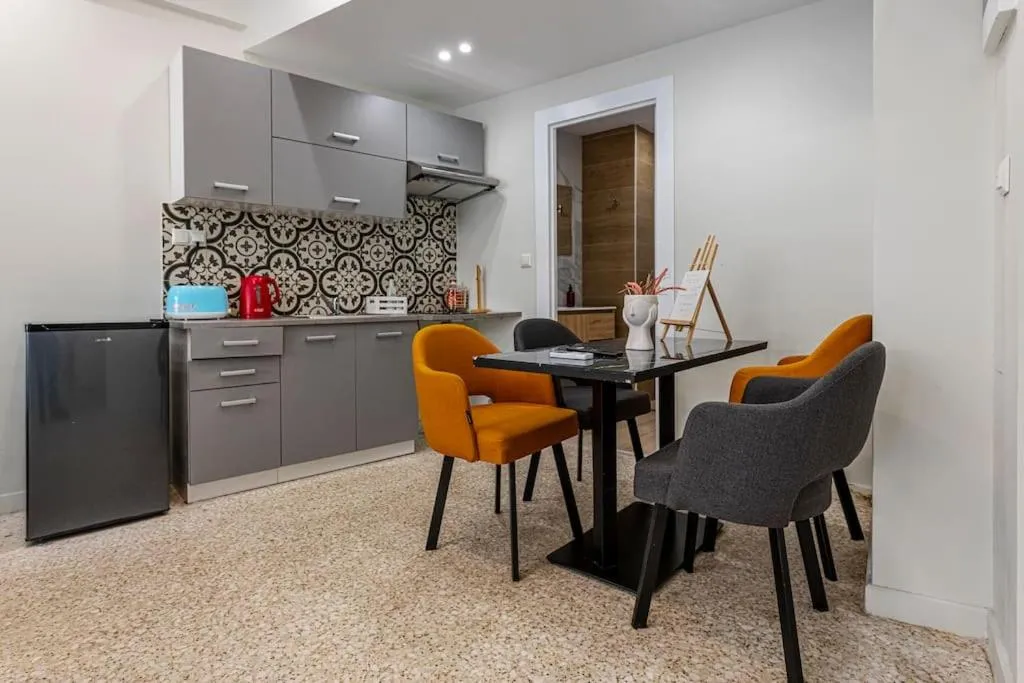 Image 2 of Smart Apartments