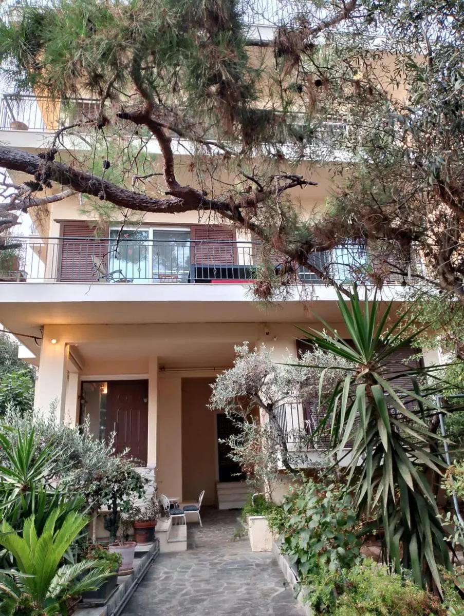 Image 3 of Spacious Glyfada Golf 4BR -Near Beach + Shops