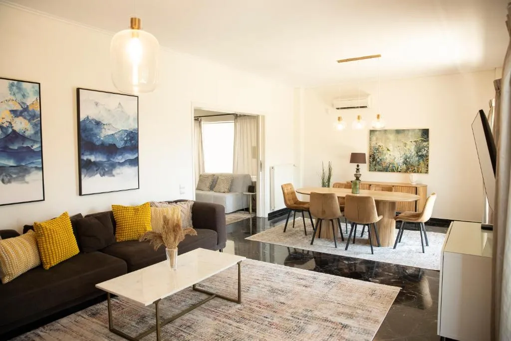 Image of Spacious Glyfada Golf 4BR -Near Beach + Shops