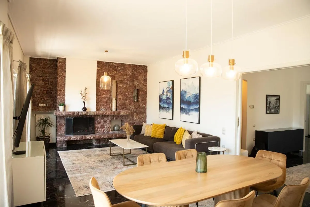 Image 1 of Spacious Glyfada Golf 4BR -Near Beach + Shops