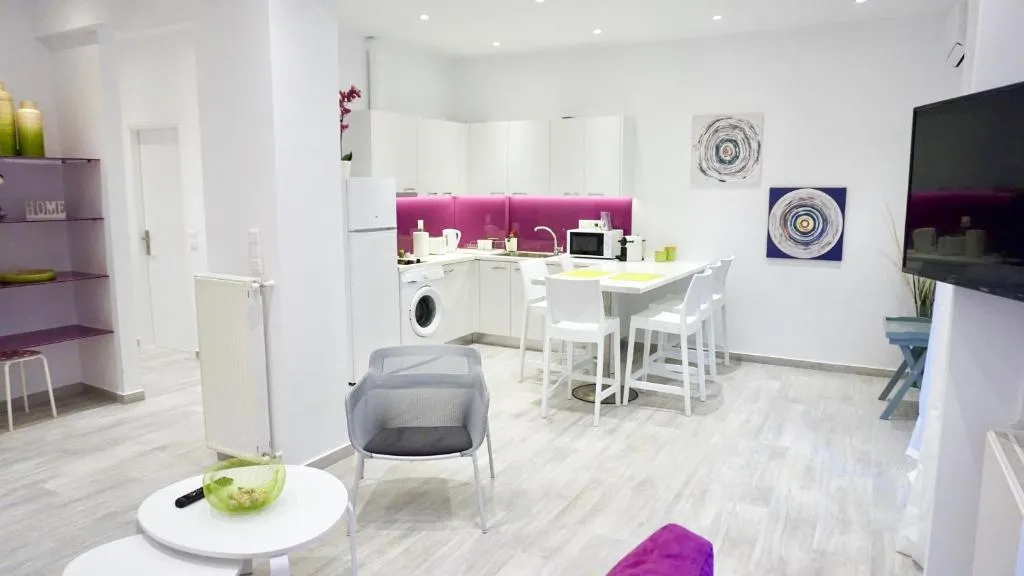 Image of Spacious Modern Apartment in Athens near Metro