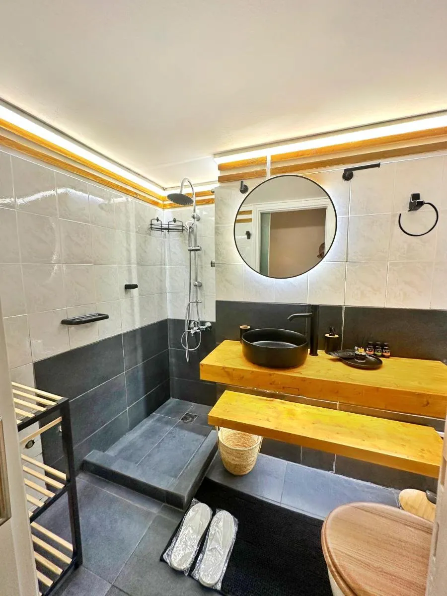 Image 6 of St Tomas Square Apartment