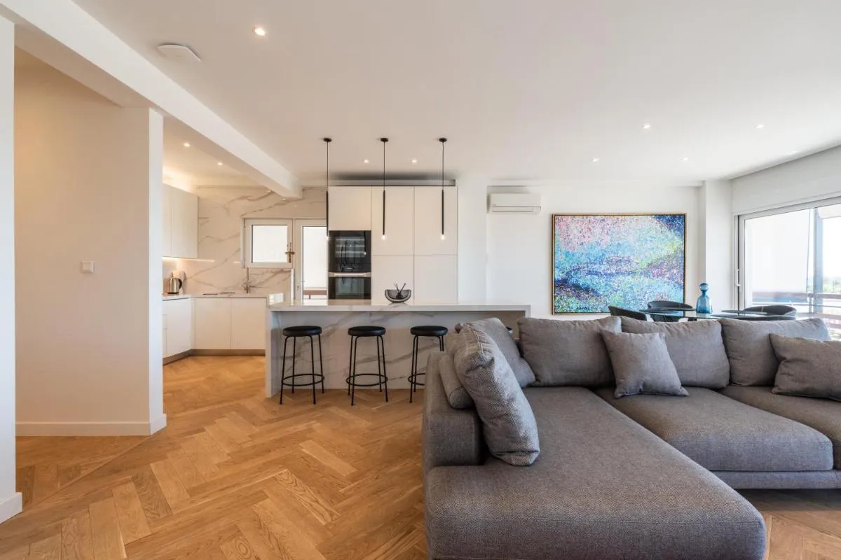 Image 6 of Stunning Athens Riviera 3 BD Apt