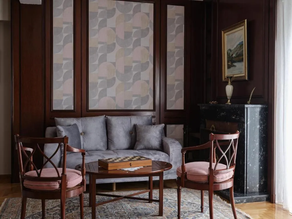 Image of Stunning-Classical Penthouse