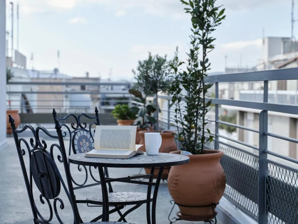Image 4 of Stunning-Classical Penthouse