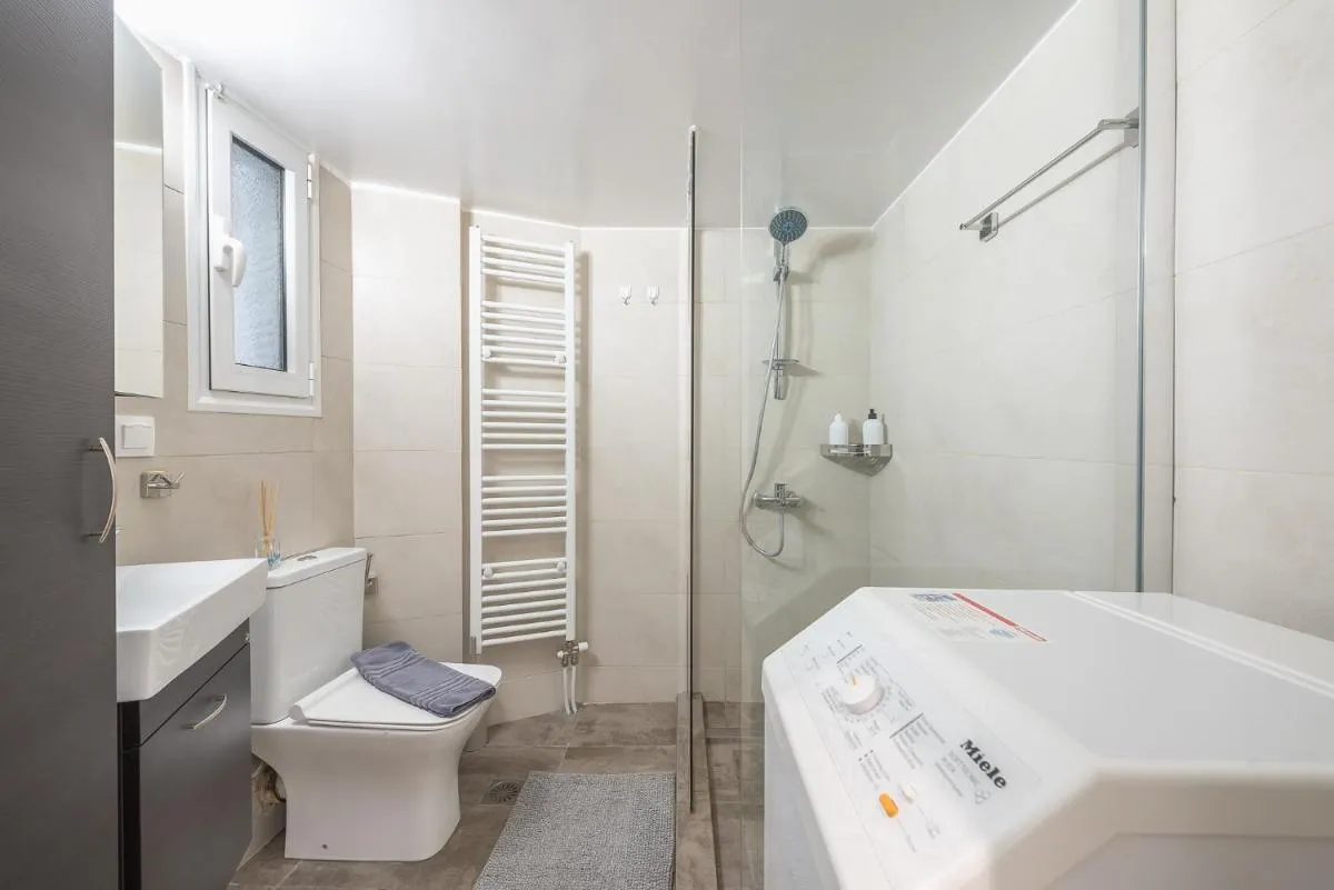 Image 4 of Stylish 2BDR Apt by Acropolis