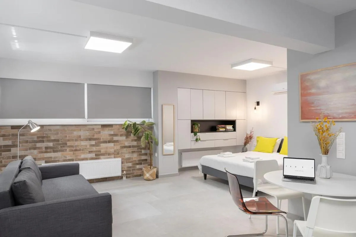 Image 4 of Stylish Apt Downtown