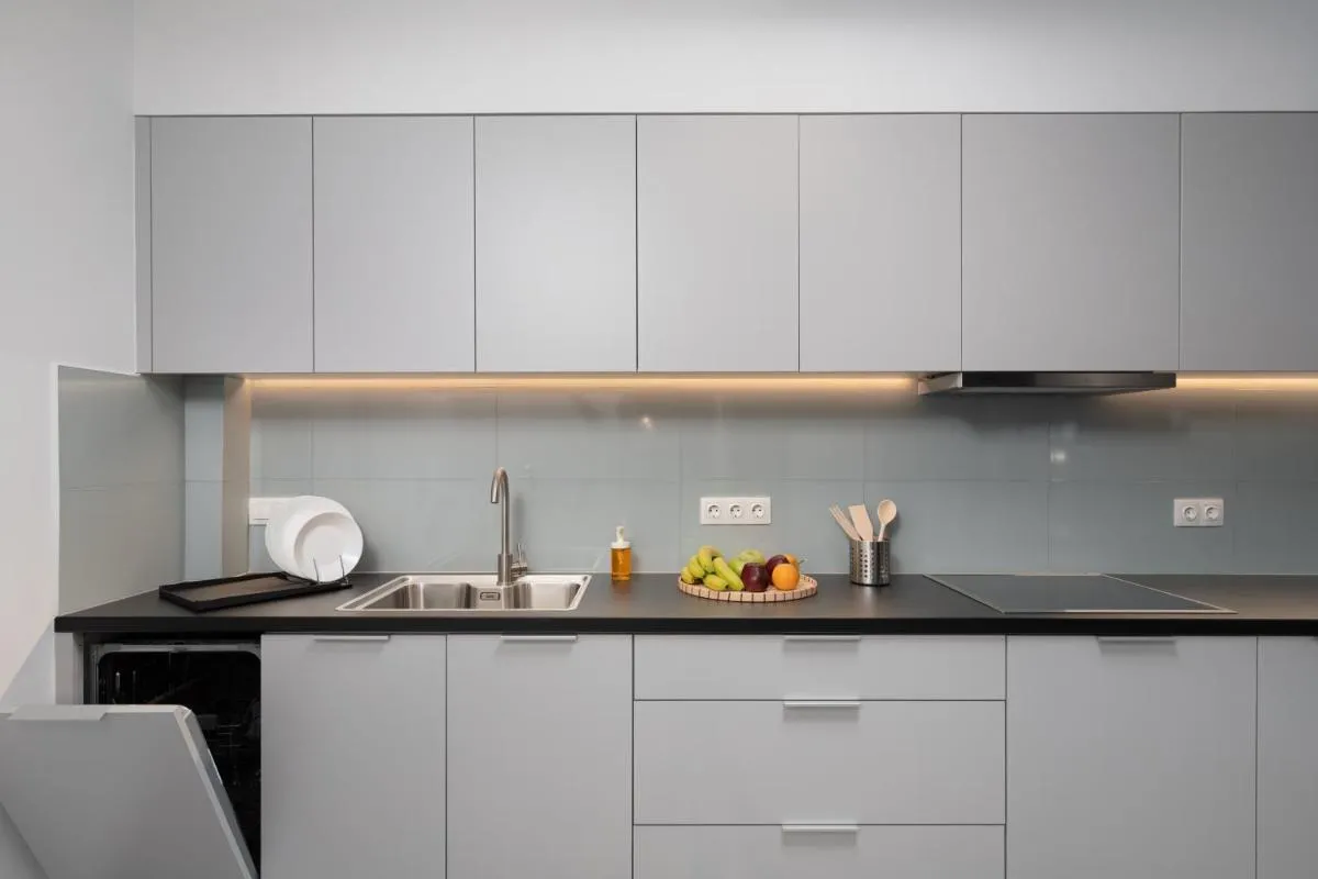 Image 6 of Stylish Apt Downtown