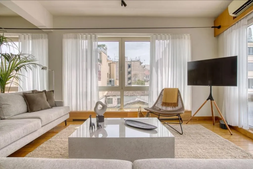 Image 2 of Sunny Luxury Loft,Stunning Acropolis View, Jacuzzi