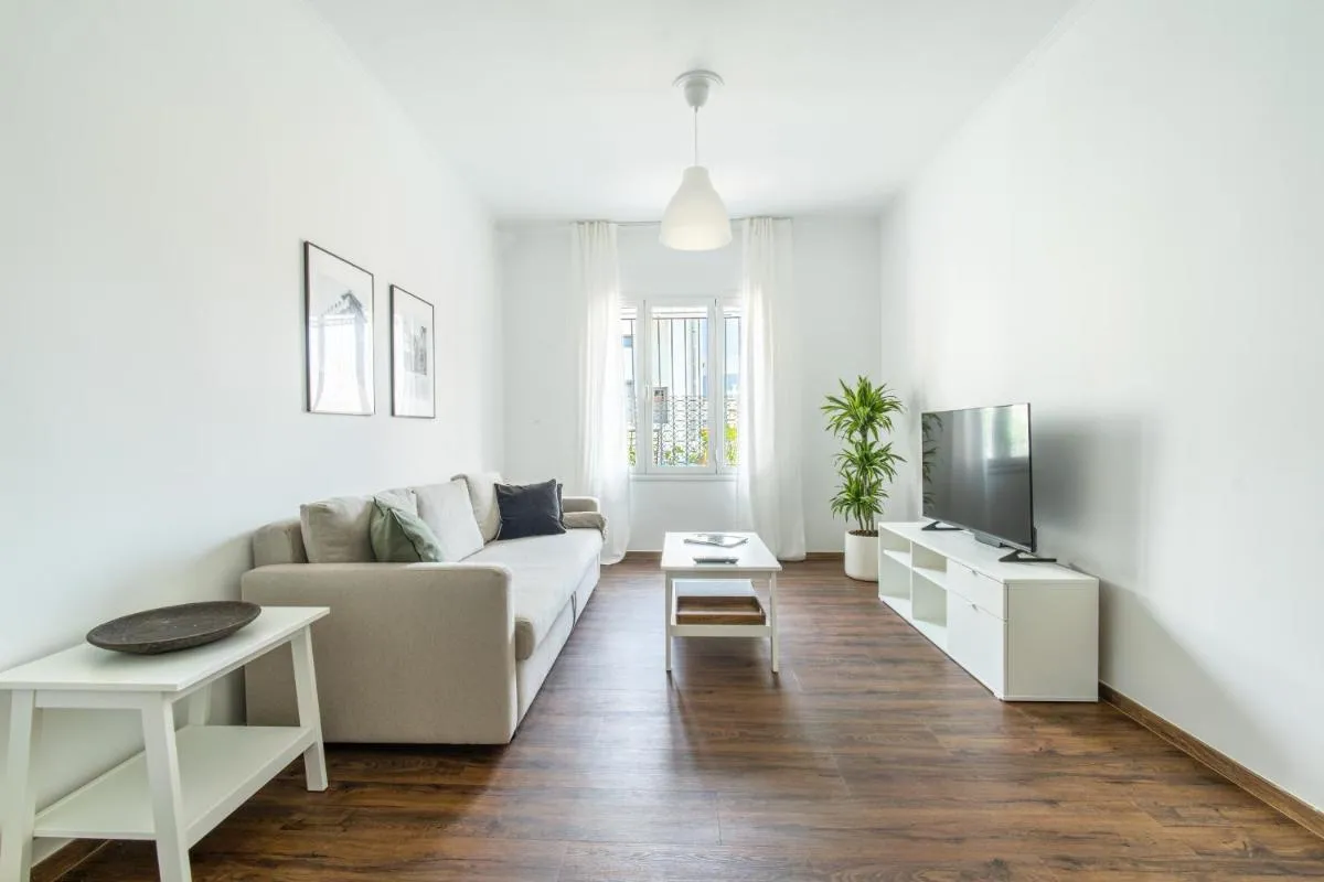 Image 2 of Superb flat in the historic centre of Athens