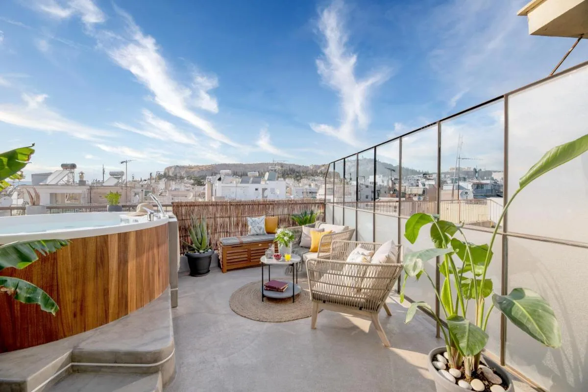 Image 6 of TopFloor Getaway Balcony&Hot tub+Acropolis view