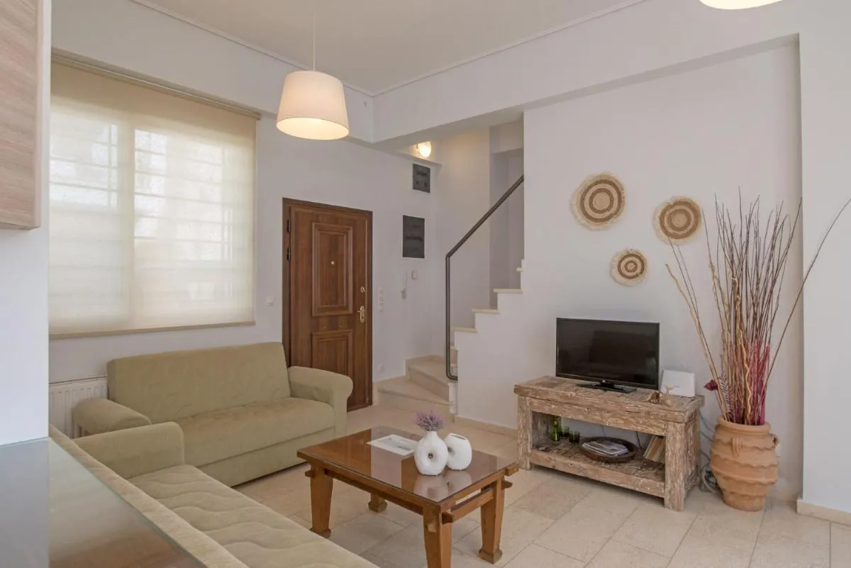 Image 4 of Townhouse in the Historical Centrer of Athens