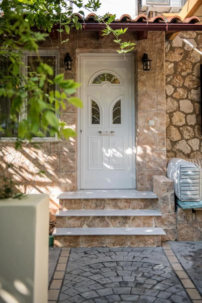 Image 5 of Traditional Thiseio Home