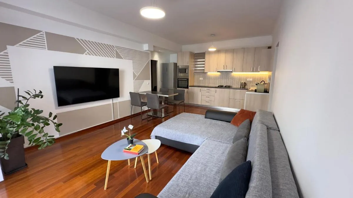 Image 5 of Two bedroom luxury apartment.