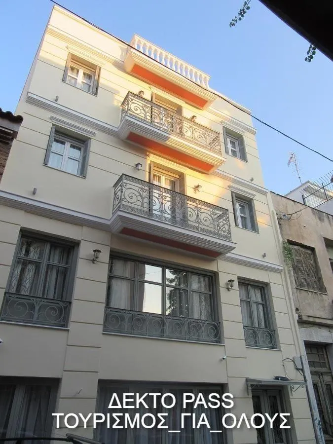 Image 3 of UrbanStay