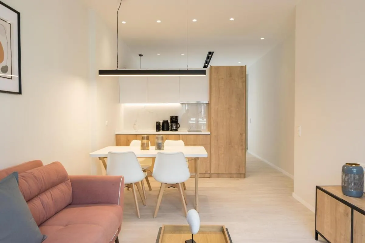 Image 3 of Voda Luxury Residence #402 – Acropolis View Rooftop