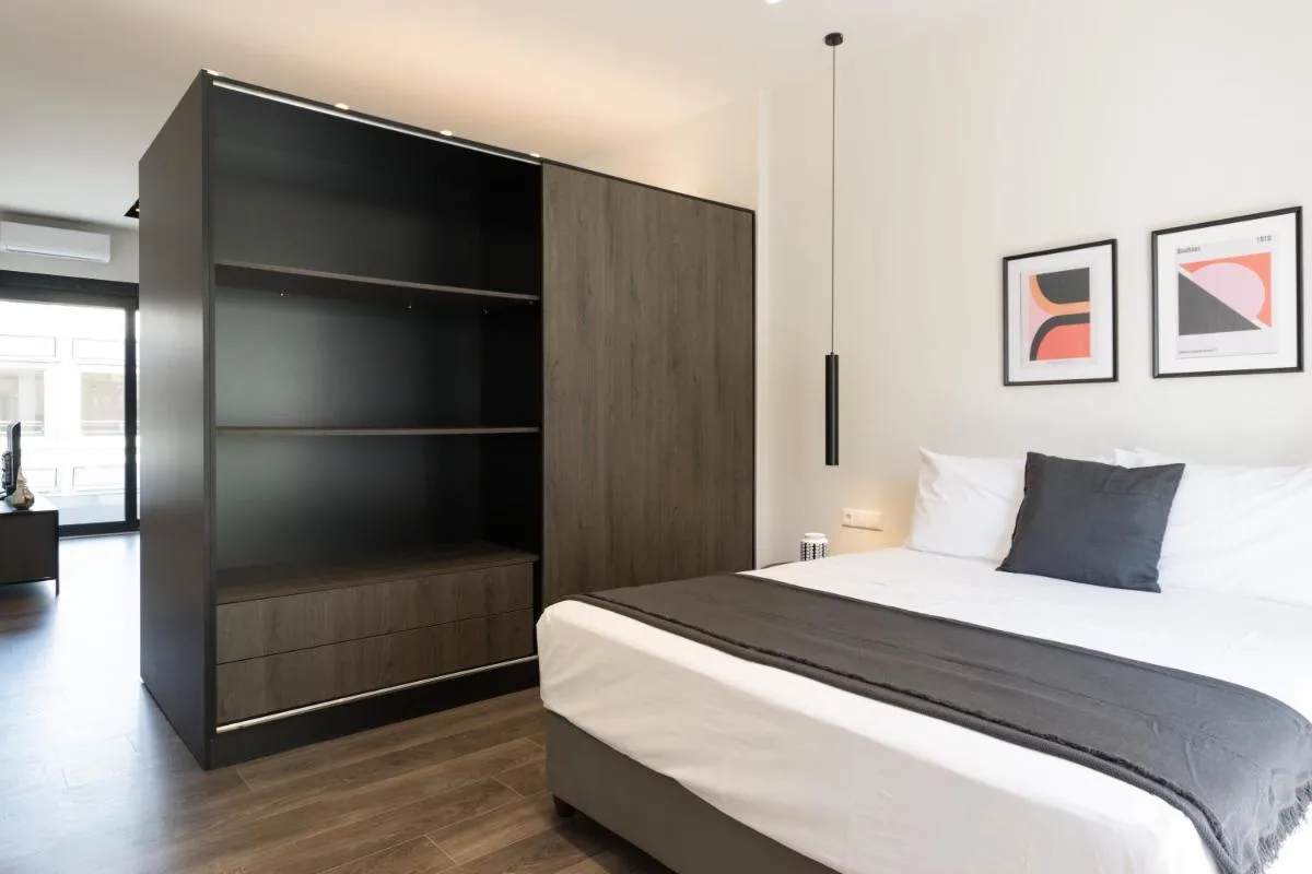 Image 2 of Voda Luxury Residence #502 – Acropolis View Rooftop