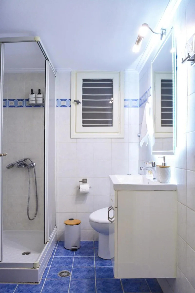 Image 3 of Your Comfy Apartment in Acropolis Area