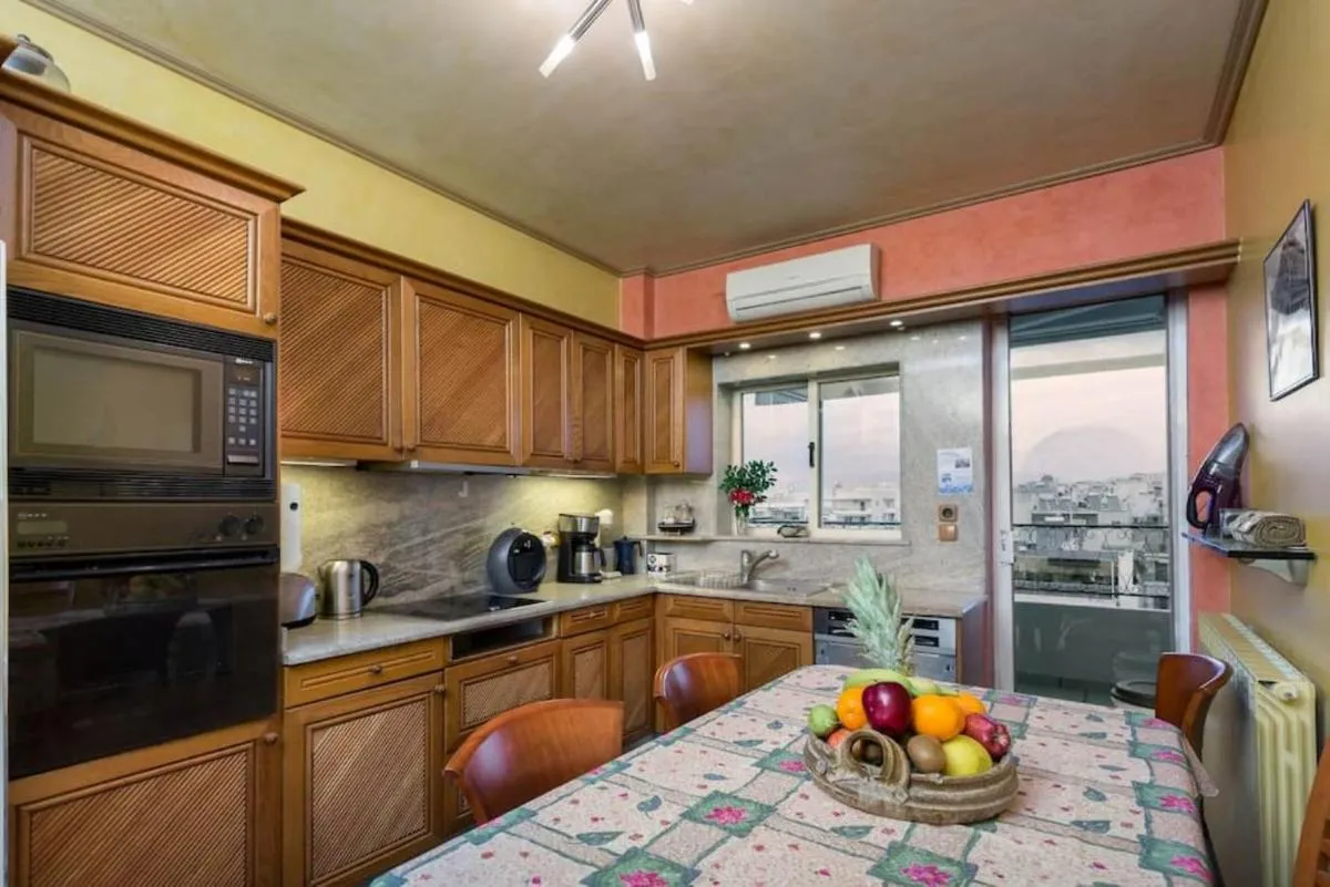 Image 3 of 165 sm Penthouse Maisonette Apartment