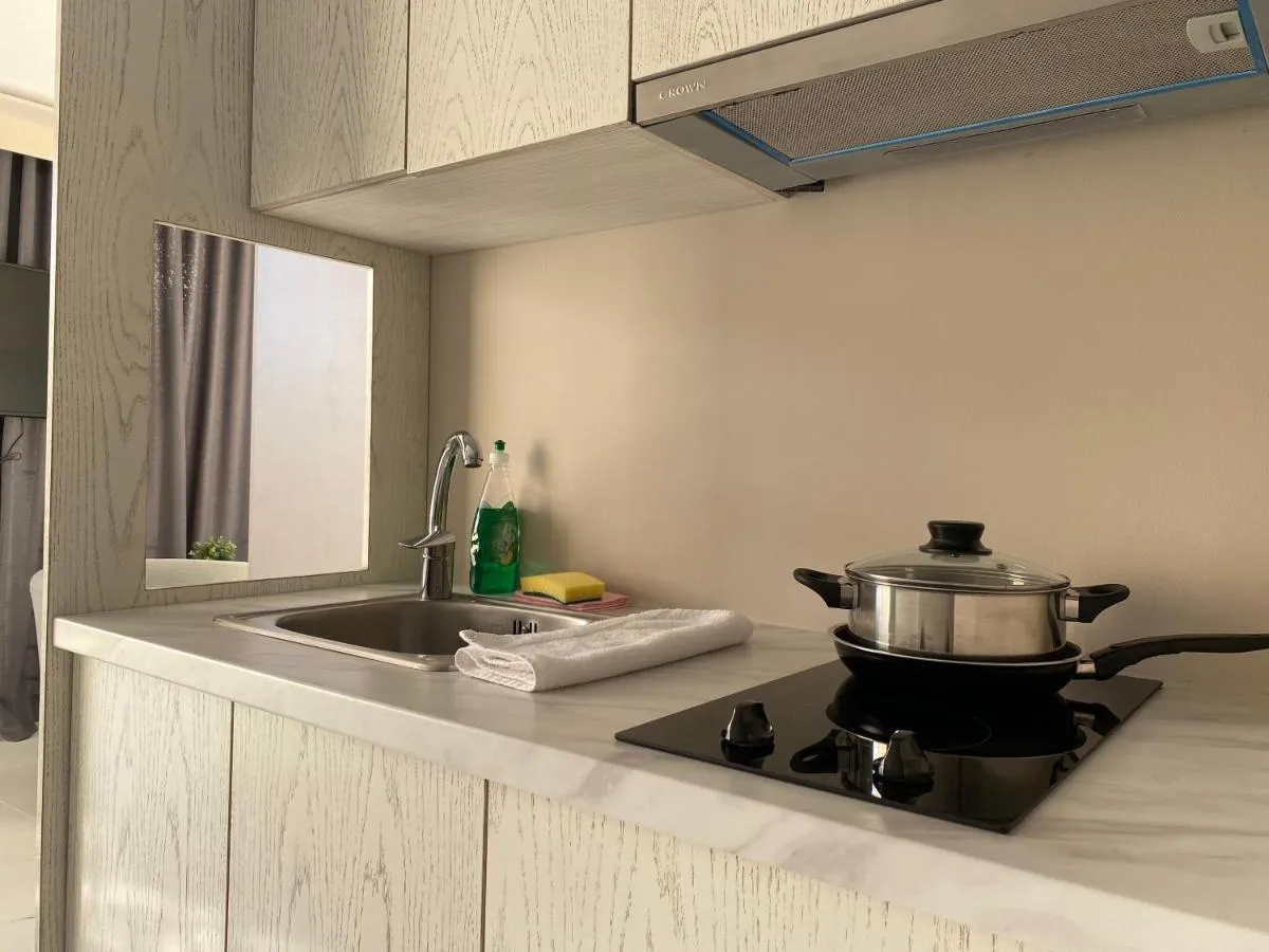 Image 2 of 24K Athena Suites
