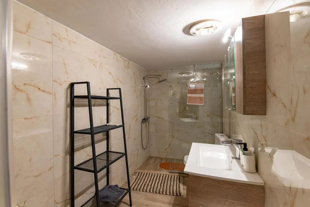 Image 2 of 3Bedroom Apartment Near Acropolis