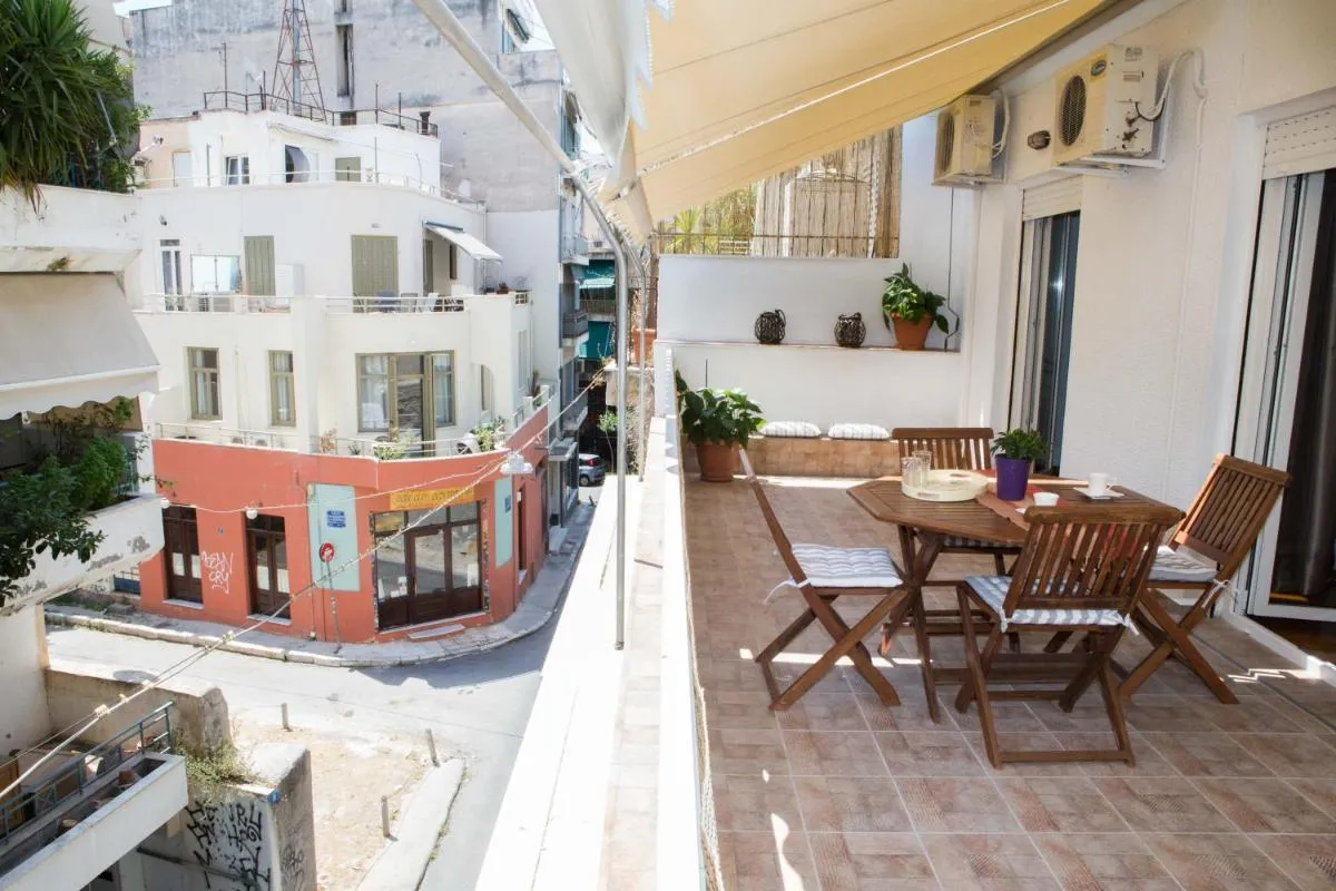 Image 5 of Acropolis,Historic center Apartment-update