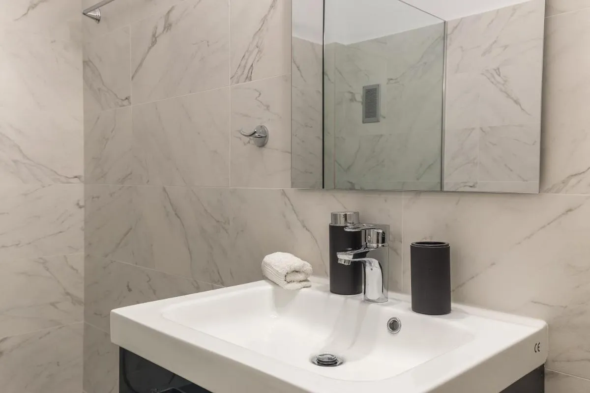 Image 2 of Acropolis Boutique Suite