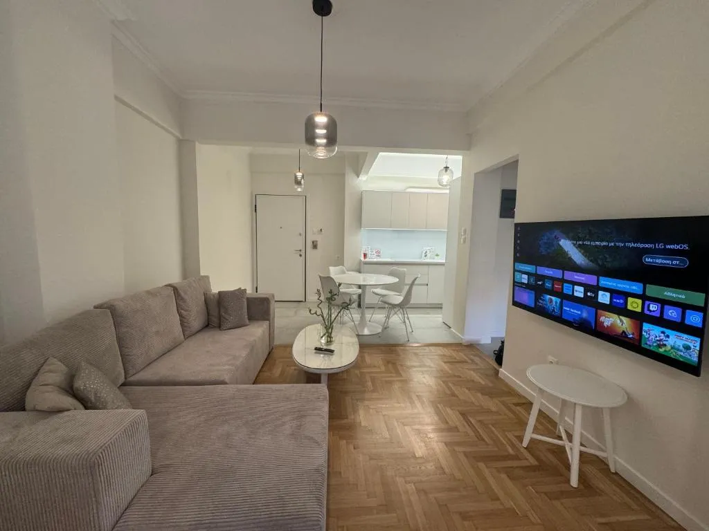 Image of Acropolis Flat