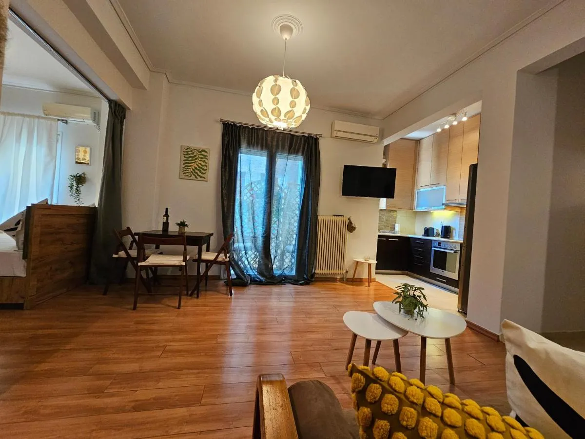 Image 4 of Acropolis Museum Suite by YHA
