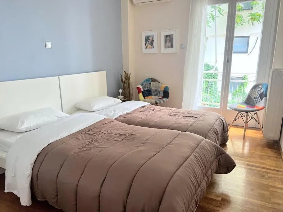 Image 1 of Amazing Huge Bright full 3BDR apt inAcropolis