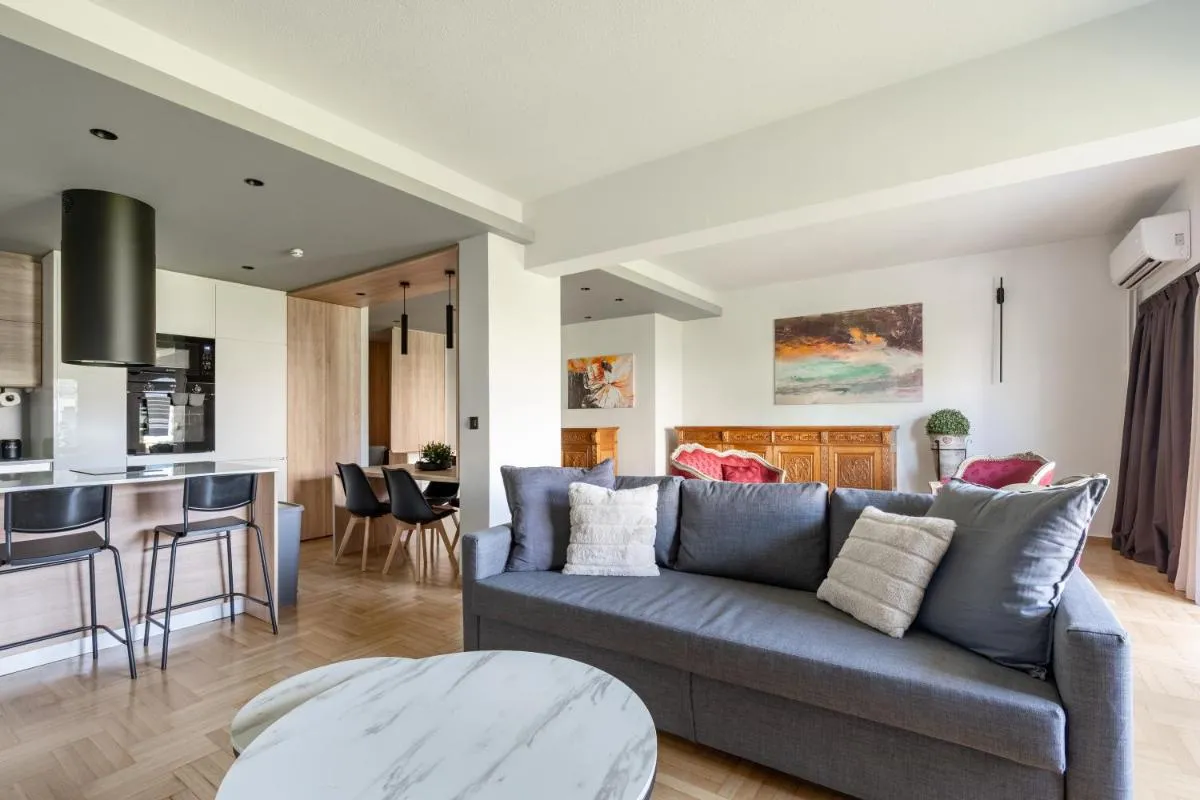Image 3 of Athena Blue Lux Apartments 2BR 2BA with City Skyline View, near Kolonaki