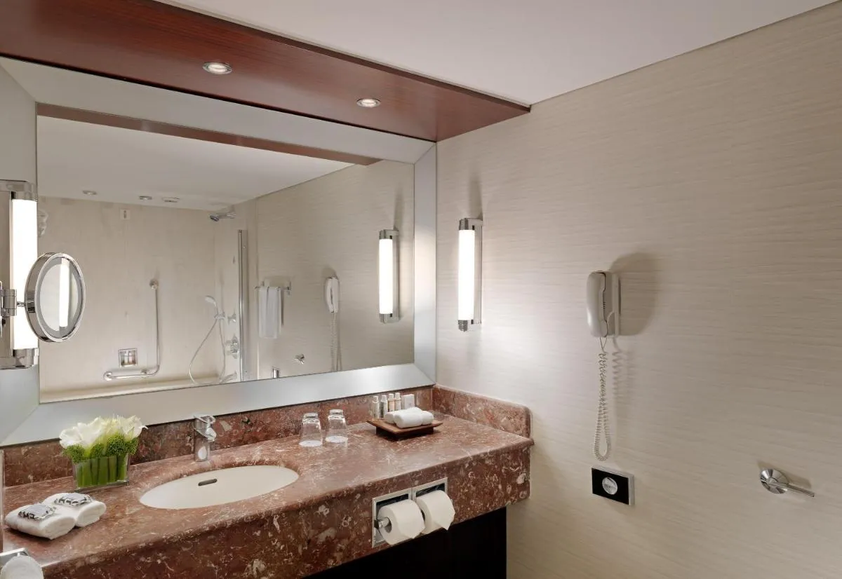 Image 1 of Athenaeum Intercontinental by IHG