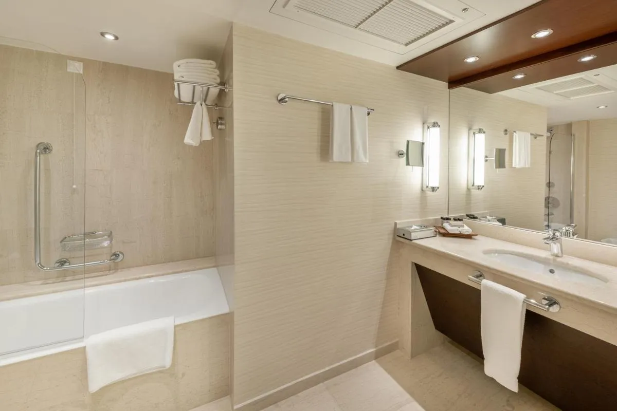 Image 2 of Athenaeum Intercontinental by IHG
