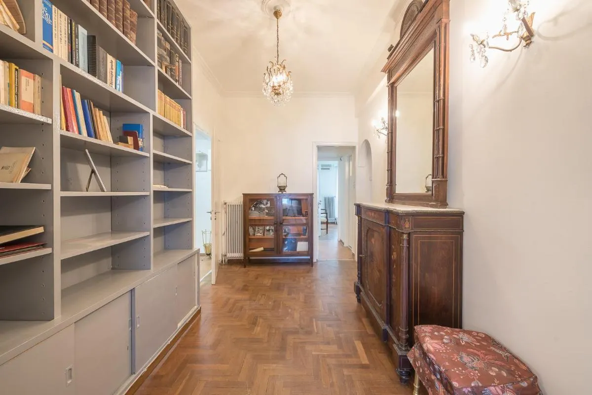 Image 4 of Athenean Classic Apartment at Acropolis Museum & Metro