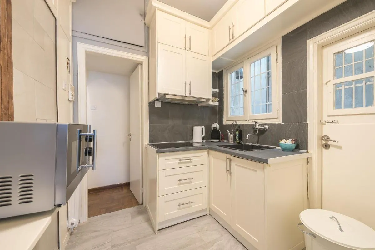 Image 2 of Athenean Classic Apartment at Acropolis Museum & Metro